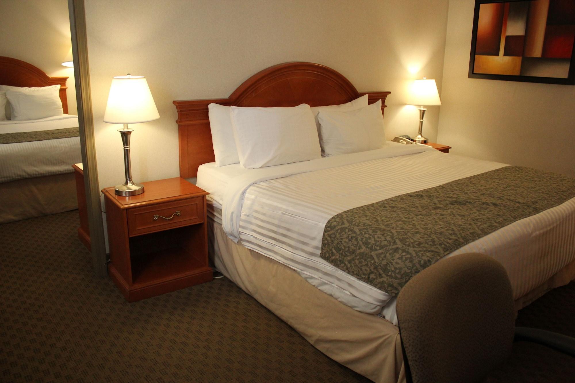 รามาดา บาย วินด์แฮม เอ็ดมันตัน เซาท์ Hotel เอดมันตัน ภายนอก รูปภาพ