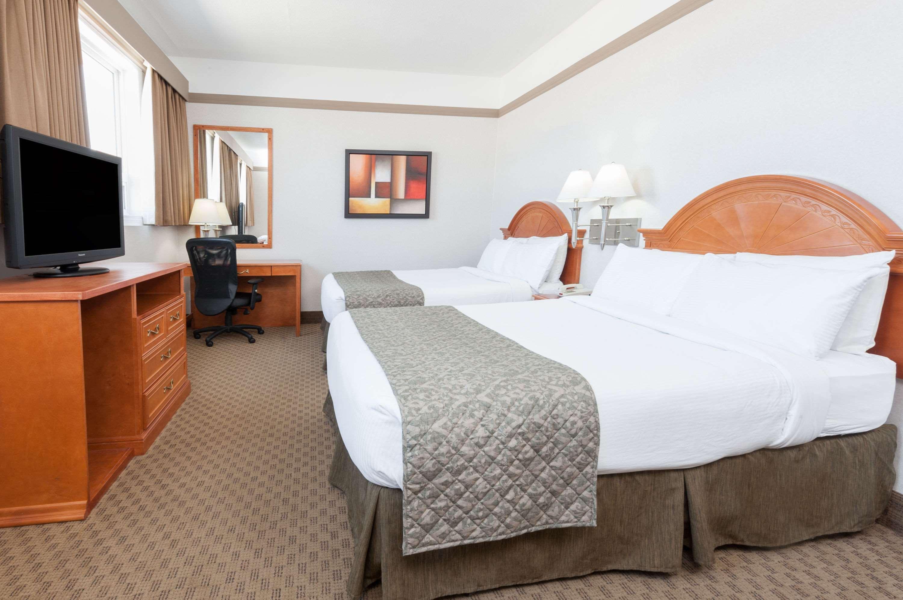 รามาดา บาย วินด์แฮม เอ็ดมันตัน เซาท์ Hotel เอดมันตัน ภายนอก รูปภาพ